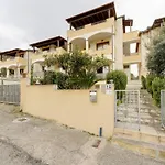 Apartman Familiar Swimming Pool And Open, Private Space